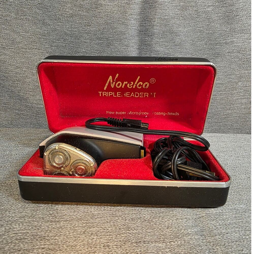 Vintage Norelco Tripleheader III 3 Electric Razor W/ Case HP1122 TESTED - WORKS